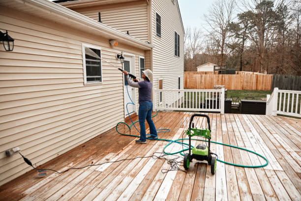 Best Deck Pressure Washing  in Mathews, VA